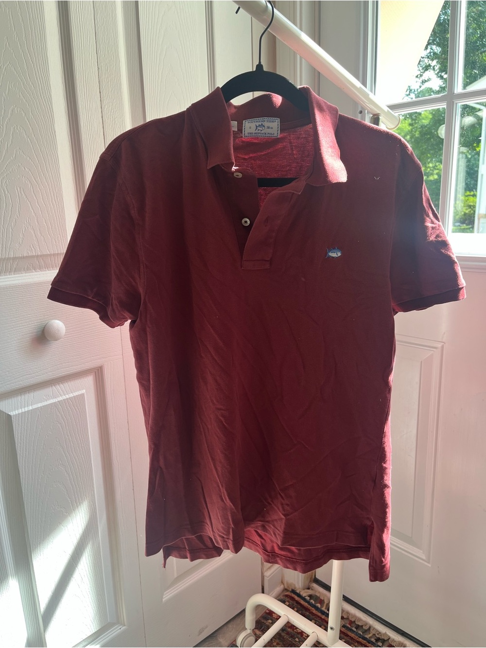 Southern Tides Skipjack Polo Men’s Burgundy Shirt Beach boating yachting vibes